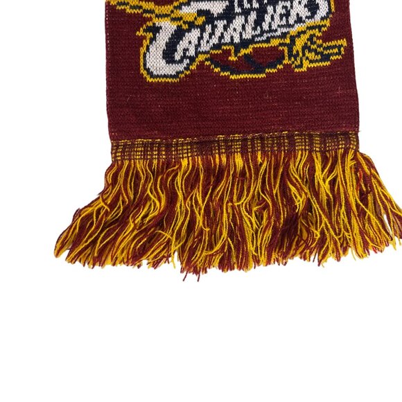 Cleveland Cavaliers NBA Knit Scarf Maroon Gold Winter Fanwear - Picture 5 of 7